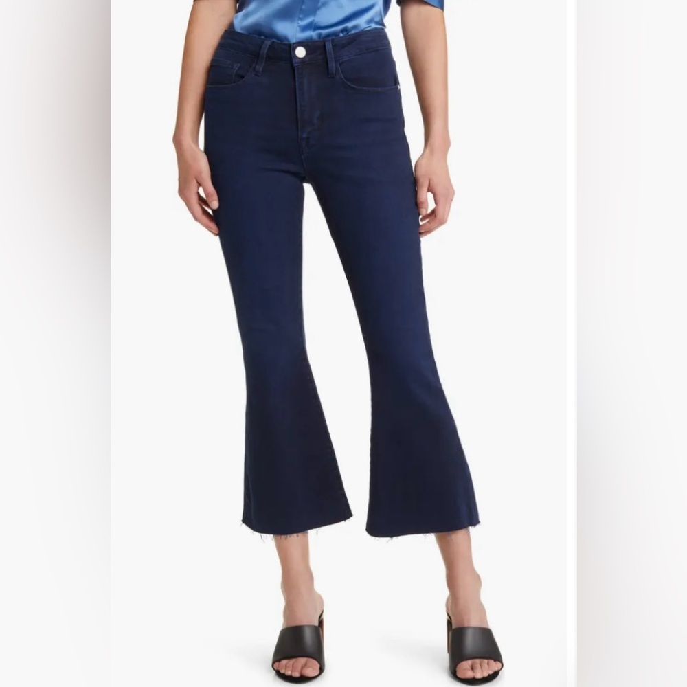 FRAME Le Crop Flare Raw Hem/SZ 25/great condition/color FIONA